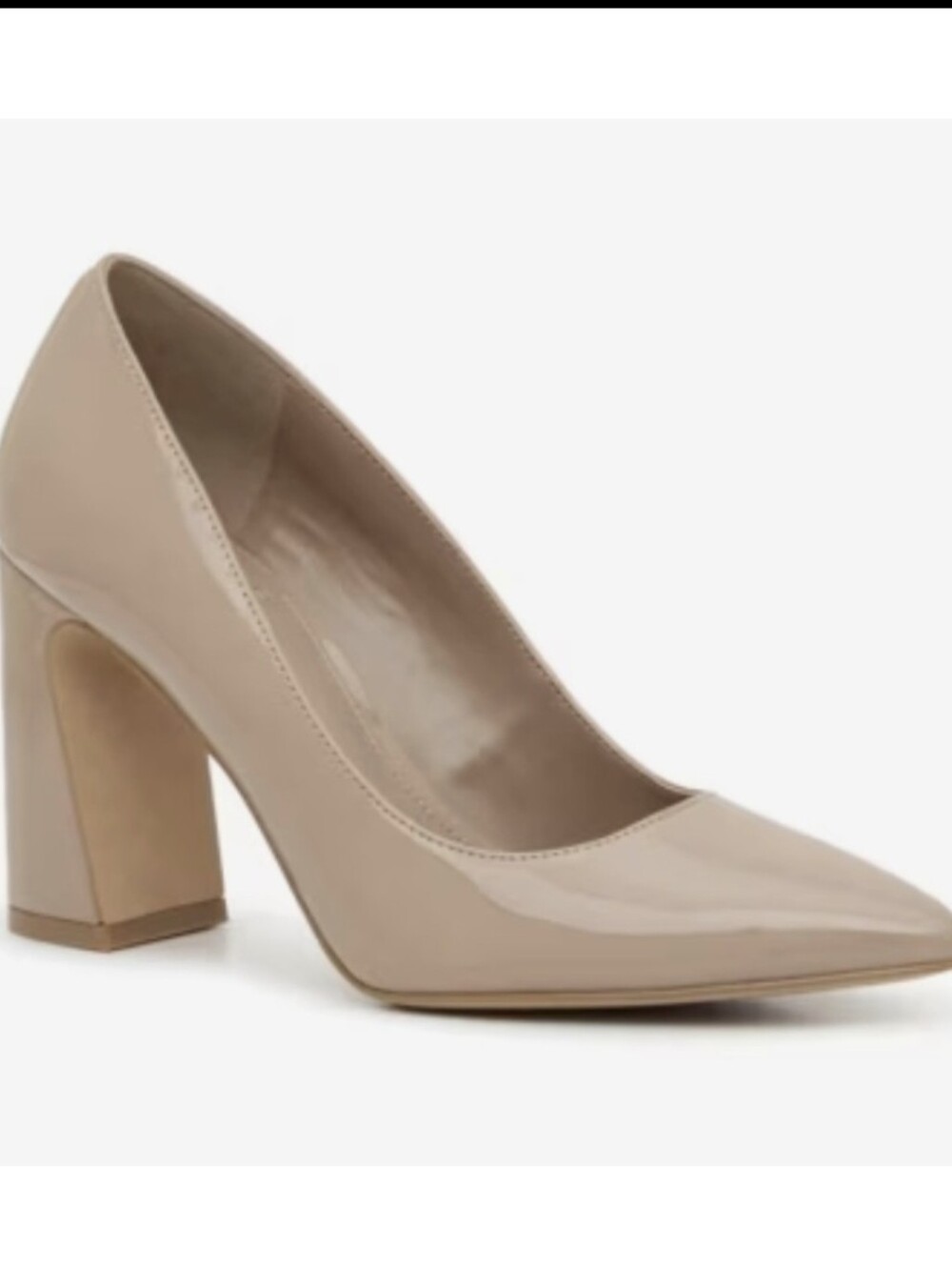 Vince Camuto Ableen Pointed Toe Pumps in Nude- Size 8 5